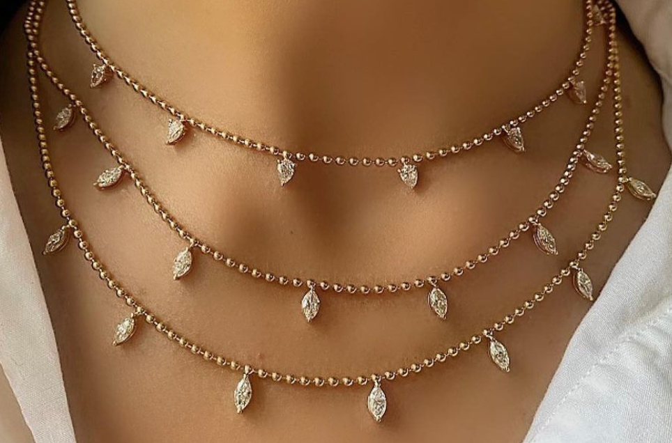 18K YELLOW GOLD MARQUISE CUT 7 DIAMOND NECKLACE